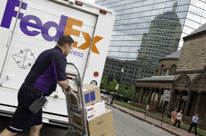 Shippers turning from integrators to alternative carriers for parcel deliveries